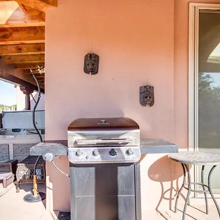 Holiday home Serene Getaway With Hot Tub And Fireplace! *