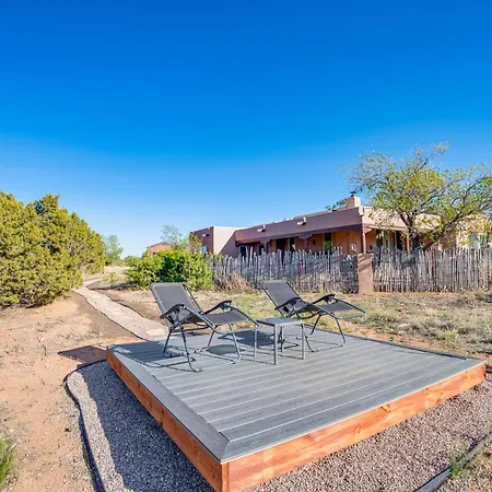 Serene Getaway With Hot Tub And Fireplace! Hébergement de vacances *